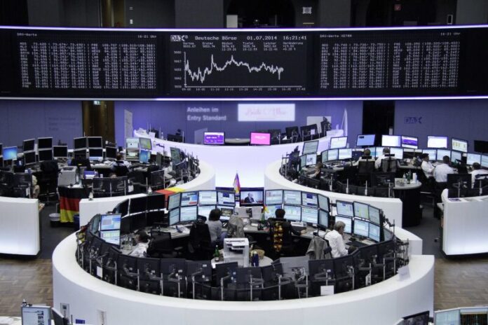 الهجوم الإسرائيلي على إيران يهز أسواق أوروبا.. انخفاض في الأسهم وارتفاع لأسهم الطاقة والدفاع