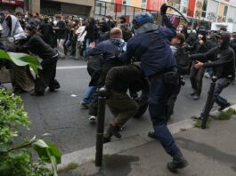 احتجاجات باريس: اعتقال 200 شخص وتعطيل الطرق والقطارات