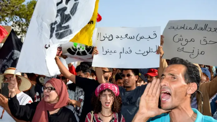 AFP__20250523__47XH39G__v6__HighRes__TunisiaIndustryEnvironmentPollutionHealth-1760459802 غابس تستعد لإضراب عام بسبب التلوث الصناعي