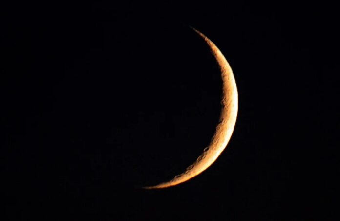 moon-ramadan-afp.jpg السبت 22 نوفمبر 2025 فاتح جمادى الثانية 1447 هـ بعد تعذر رؤية الهلال