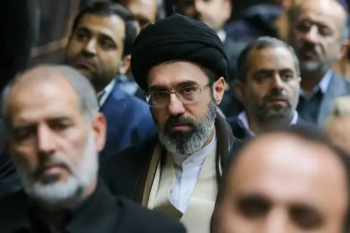 أول خطاب للمرشد الإيراني الجديد يدعو لإغلاق هرمز