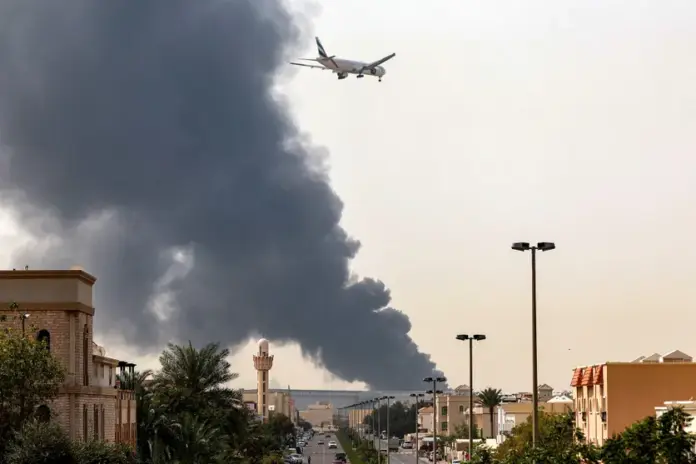 23808112 الحرب في الشرق الأوسط – 19 مارس 2026: نفط +7%، انفجارات في أربيل وتل أبيب، هجمات على مصافي السعودية والكويت