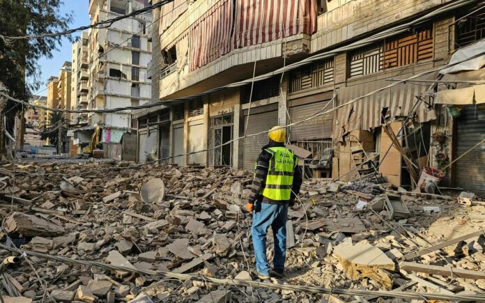 غارات إسرائيلية على صيدا وبعلبك تسفر عن قتلى وجرحى