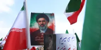 الاستخبارات الأمريكية: النظام الإيراني لا ينهار رغم الحرب