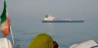 إيران تهدد بزرع ألغام في الخليج العربي حال تعرض سواحلها لهجوم