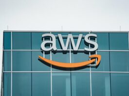 هجوم إيراني يعطل خدمات AWS في البحرين