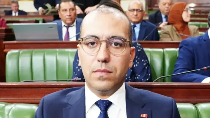 تفاصيل مشاريع الطاقة الشمسية في تونس: توفير 300 مليون دينار وتقليص العجز الطاقي تفاصيل مشاريع الطاقة الشمسية في تونس: توفير 300 مليون دينار وتقليص العجز الطاقي