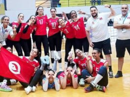 رغم الخسارة.. ناشئات مصر تتأهل لبطولة العالم للطائرة منتخب مصر للطائرة للناشئات يخسر أمام تونس في نهائي بطولة أفريقيا بنتيجة 2-3، بعد مباراة امتدت إلى شوط إضافي خامس. وكان منتخبا مصر وتونس ضمنا التأهل إلى بطولة العالم للطائرة للناشئات بعد تأهلهن إلى نهائي إفريقيا.