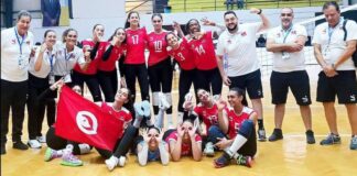 رغم الخسارة.. ناشئات مصر تتأهل لبطولة العالم للطائرة منتخب مصر للطائرة للناشئات يخسر أمام تونس في نهائي بطولة أفريقيا بنتيجة 2-3، بعد مباراة امتدت إلى شوط إضافي خامس. وكان منتخبا مصر وتونس ضمنا التأهل إلى بطولة العالم للطائرة للناشئات بعد تأهلهن إلى نهائي إفريقيا.