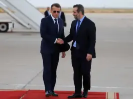 ماكرون يجري زيارة مفاجئة إلى سوريا