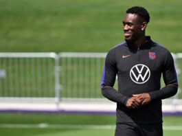 الفيفا يرفع إيقاف بالوغون قبل مباراة بلجيكا