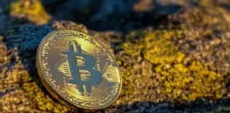 بيتكوين تقفز إلى 70 ألف دولار وتصفية 3 مليارات