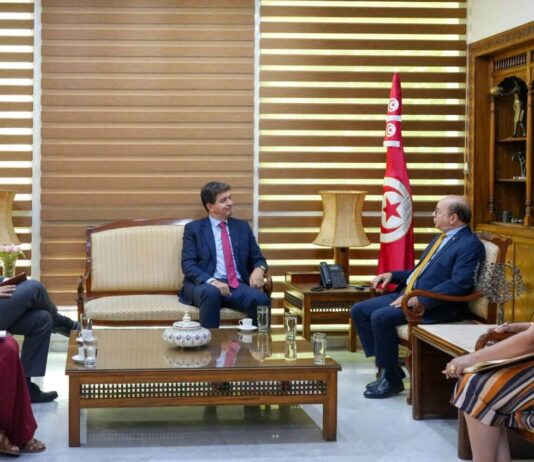 تونس وإسبانيا تعززان التعاون والاستثمار السياحي