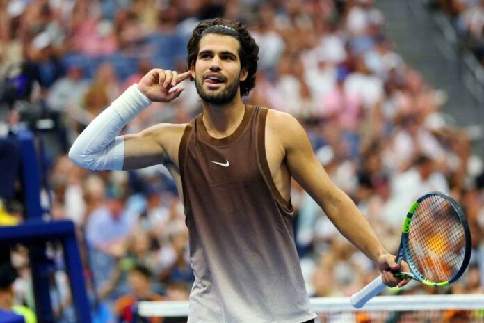 28c494fe-5e46-4d2e-8e6b-add37d550dec ألكاراز يبدأ الدفاع عن لقب US Open بفوز مريح