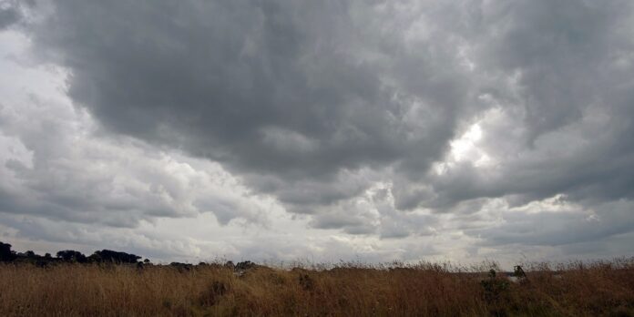 meteo-de-samedi-nuageux-et-pluvieux-sur-une-grande-partie-du-pays-3 Ciel très nuageux et averses éparses sur les côtes du nord, avec une légère hausse des températures mercredi