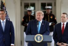 Le président américain Donald Trump dans un message sur l'Iran et les cours du pétrole avant les élections de mi-mandat