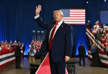 Donald Trump dans le cadre d'une décision concernant la réglementation sur le méthane et la production de pétrole et de gaz